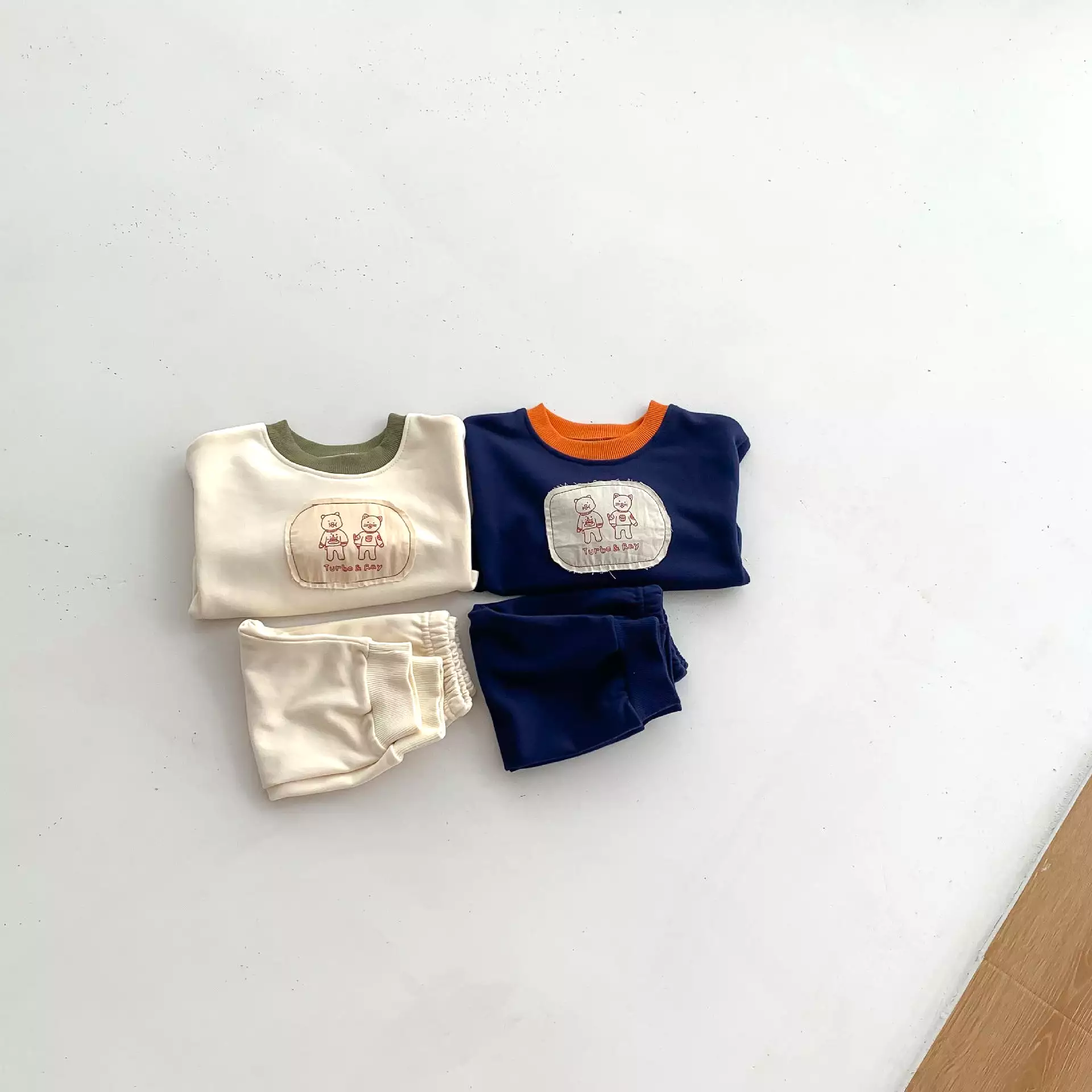 2 Pieces Set Baby Kid Girls Boys Color-blocking Cartoon Tops And Solid Color Pants Wholesale 23101919