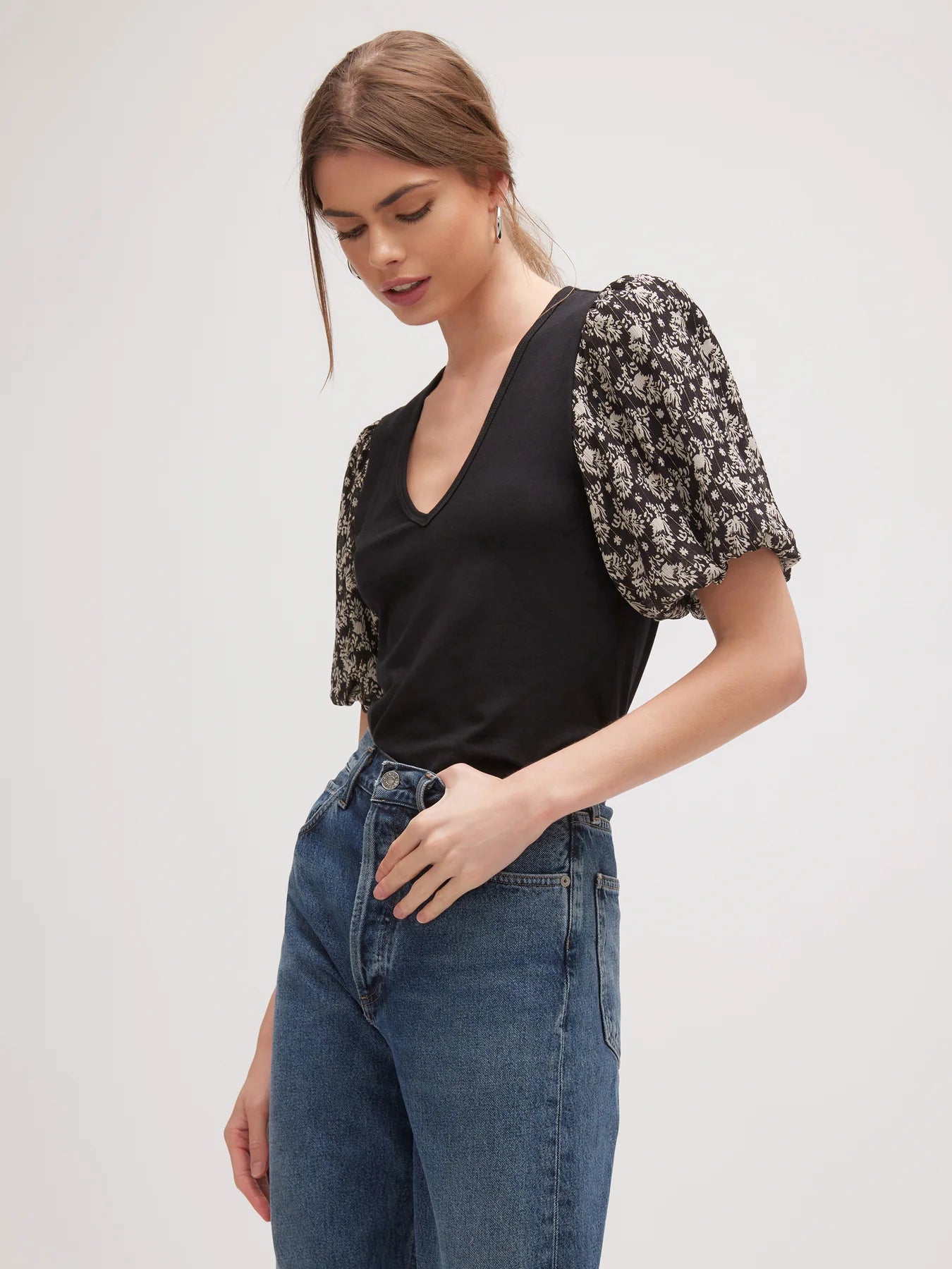 CONTRAST PUFF SLEEVE TOP-Fifteen Twenty