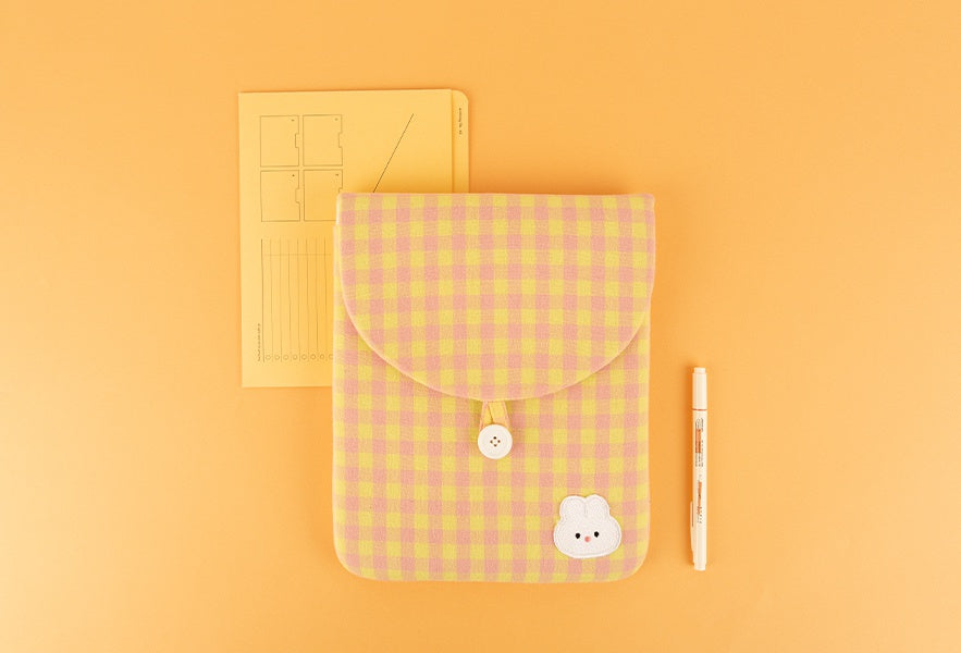 Cute Rabbit Bear Casual Checkered iPad Laptop Sleeves Cases Pouches Protective Covers Purses Handbags Square Cushion Designer Sc