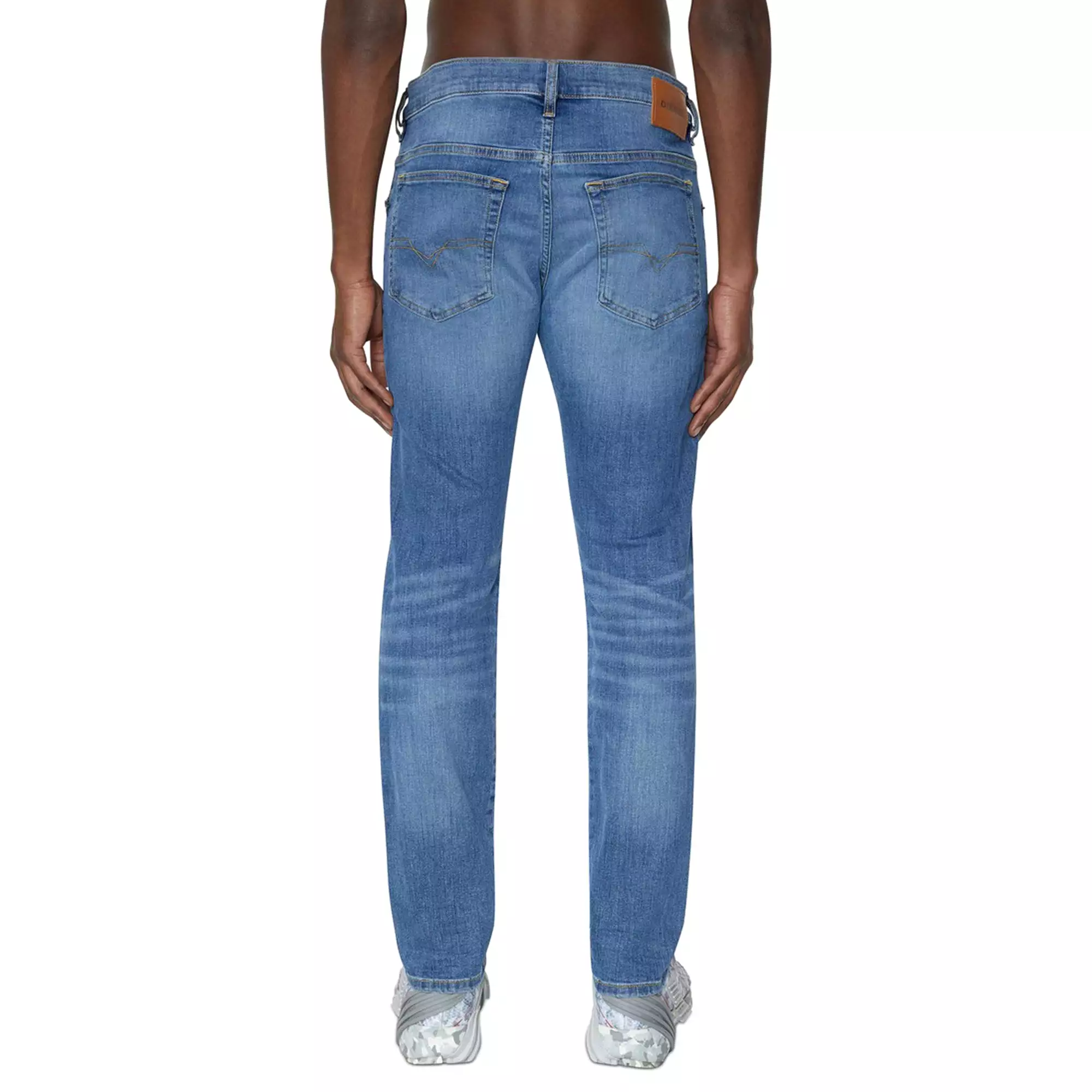 Diesel D-Yennox 0ELAV Tapered Fit Jeans - Mid Blue