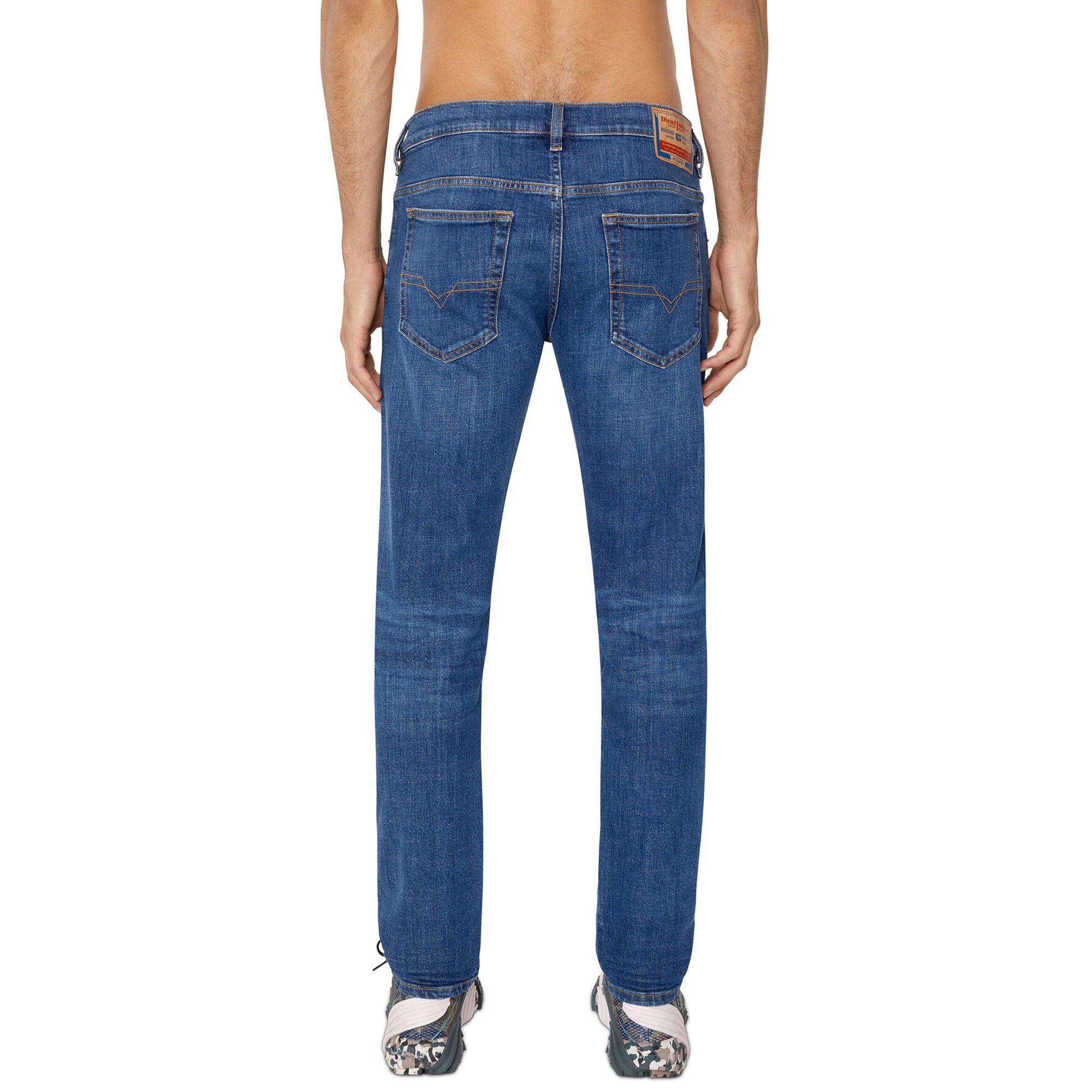 Diesel D-Yennox 0IHAR Tapered Fit Jeans - Mid Blue