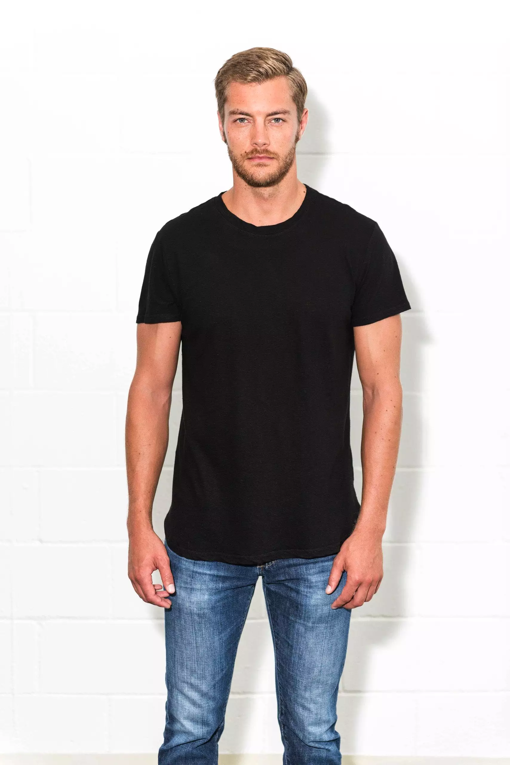 Men's Linen Blend Curved Bottom Crew Neck Tee