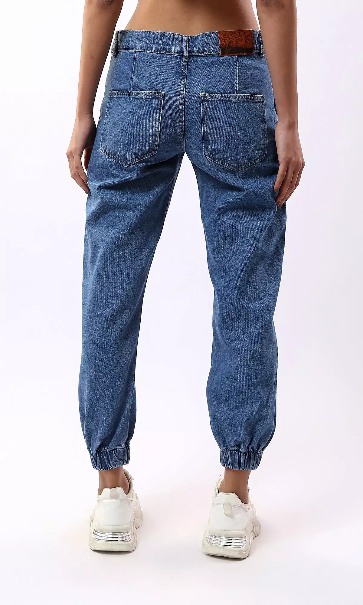 O177964 Cotton Casual Go-To Mom-Fit Jeans - Standard Blue