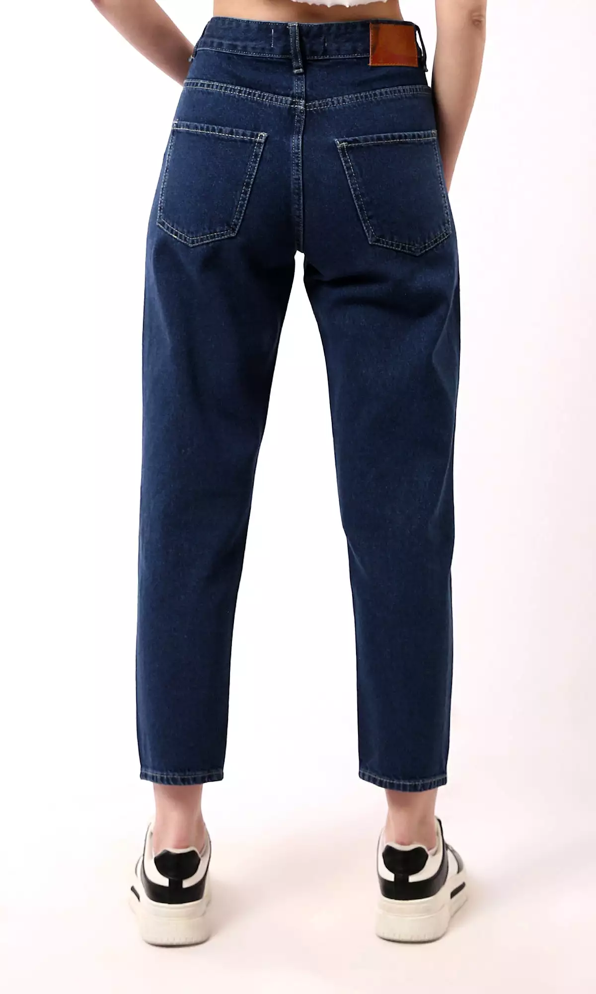 O189374 Navy Blue Mom-Fit Jeans With Front Ripped