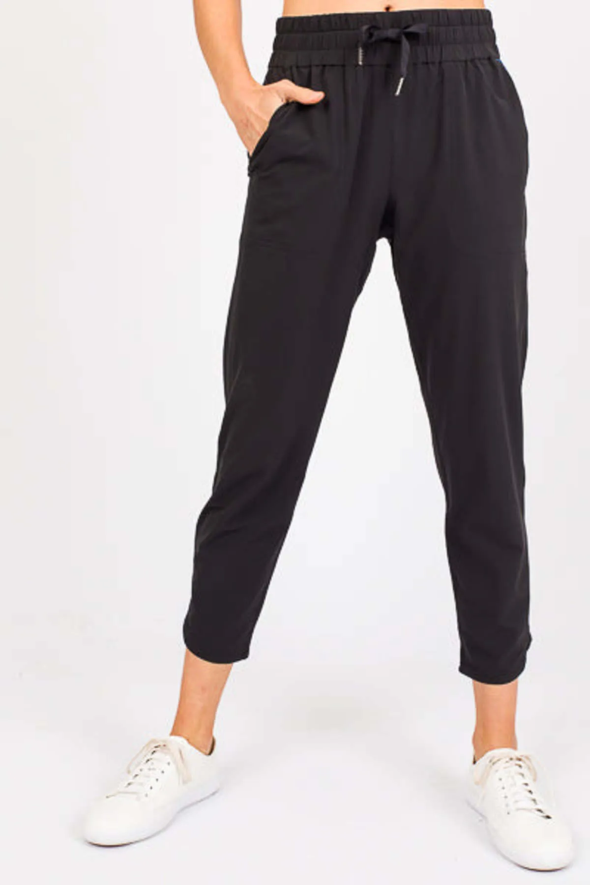 Out of Office Lightweight Pants Trousers - Very Black