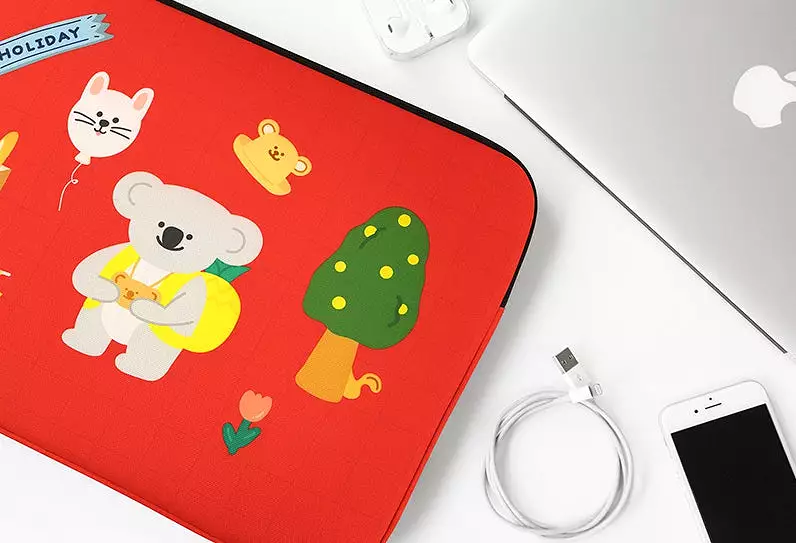 Red Picnic Koala Graphic Laptop Sleeves iPad 11 13 15inch Fitted Cases Pouches Protective Covers Purses Handbags Square Cushion 