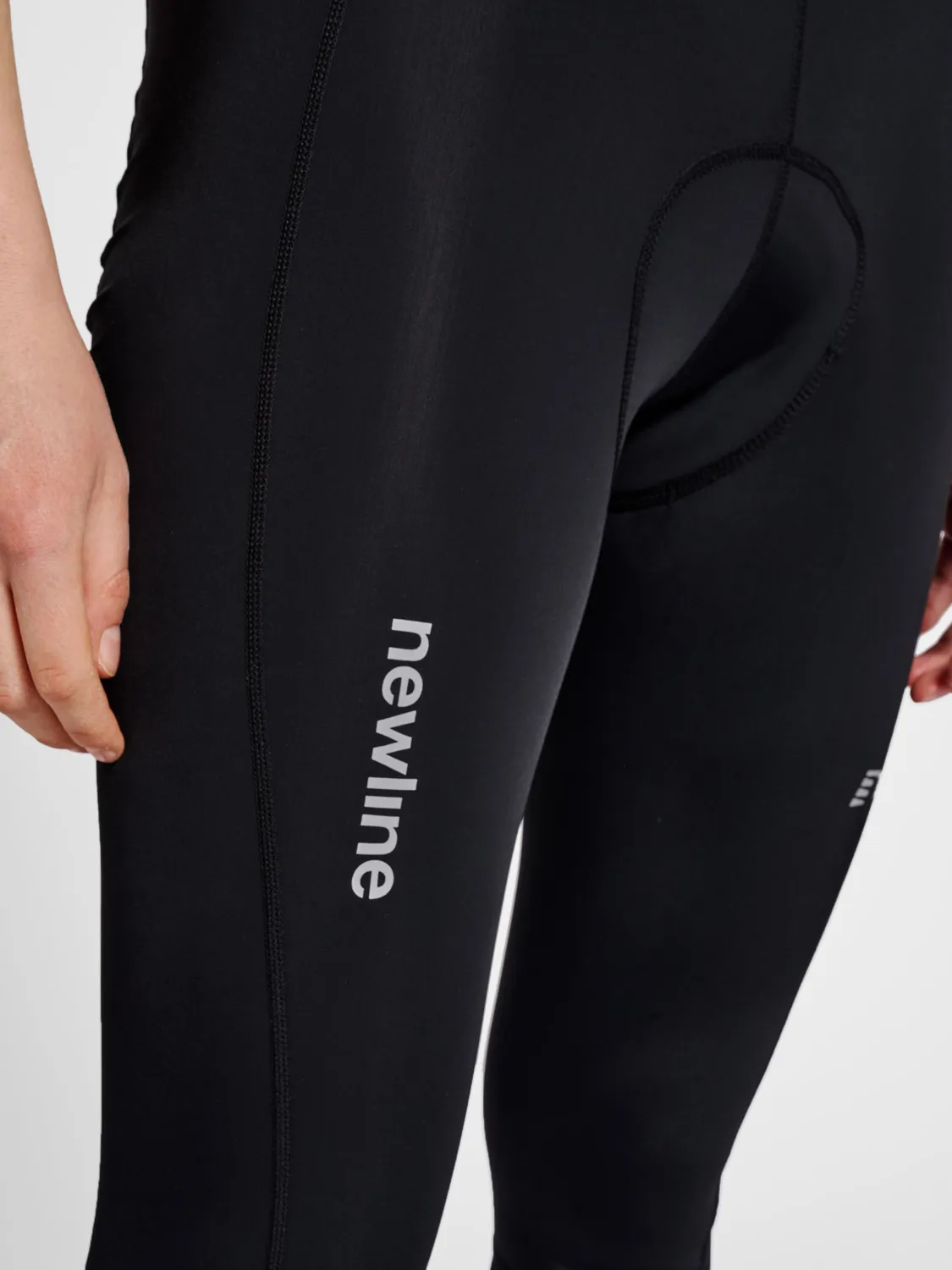 WOMENS CORE BIKE KNEE PANTS Knee-length bike pants