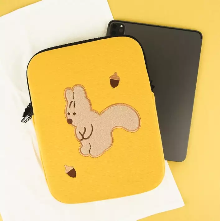 Yellow Orange Squirrel Acorn Laptop Sleeves iPad 11 13 15 inch Cases Protective Covers Purses Skins Handbags Square Cushion Carr